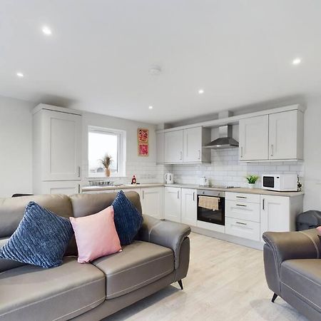 Contemporary 2-Bedroom Apartment Μπέλφαστ Εξωτερικό φωτογραφία