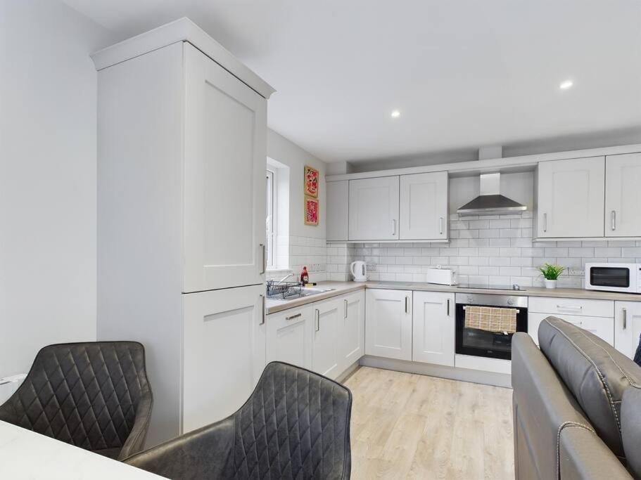 Contemporary 2-Bedroom Apartment Μπέλφαστ Εξωτερικό φωτογραφία